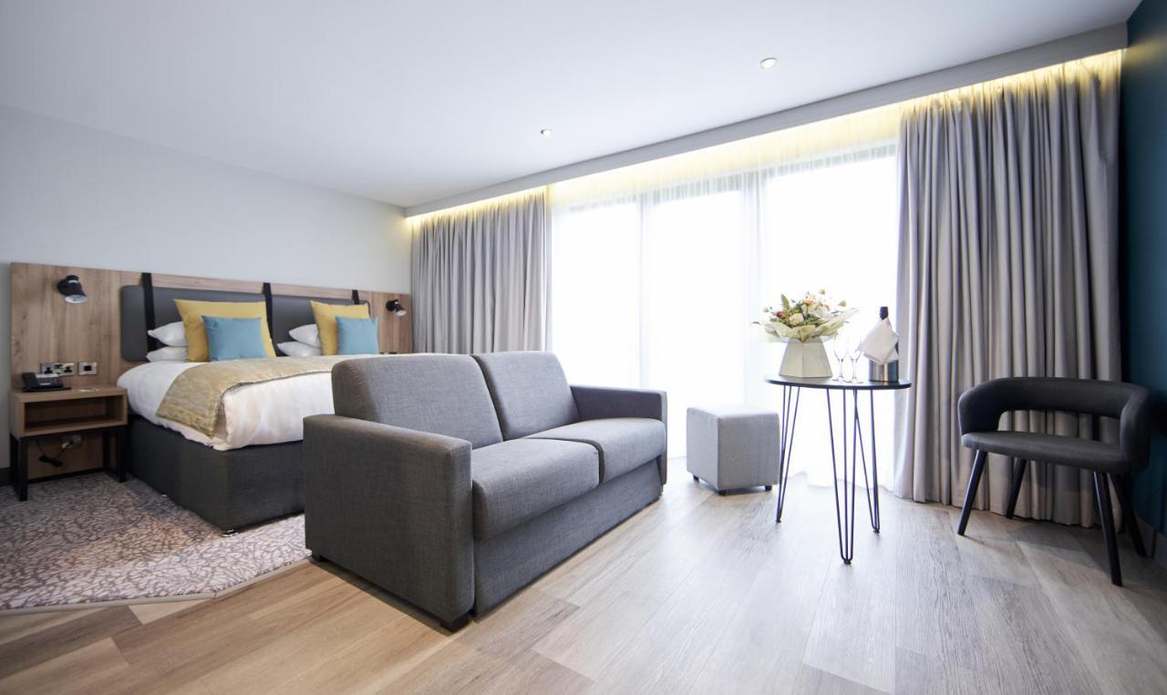 Mercure Newcastle George Washington Hotel Golf & Spa Εξωτερικό φωτογραφία